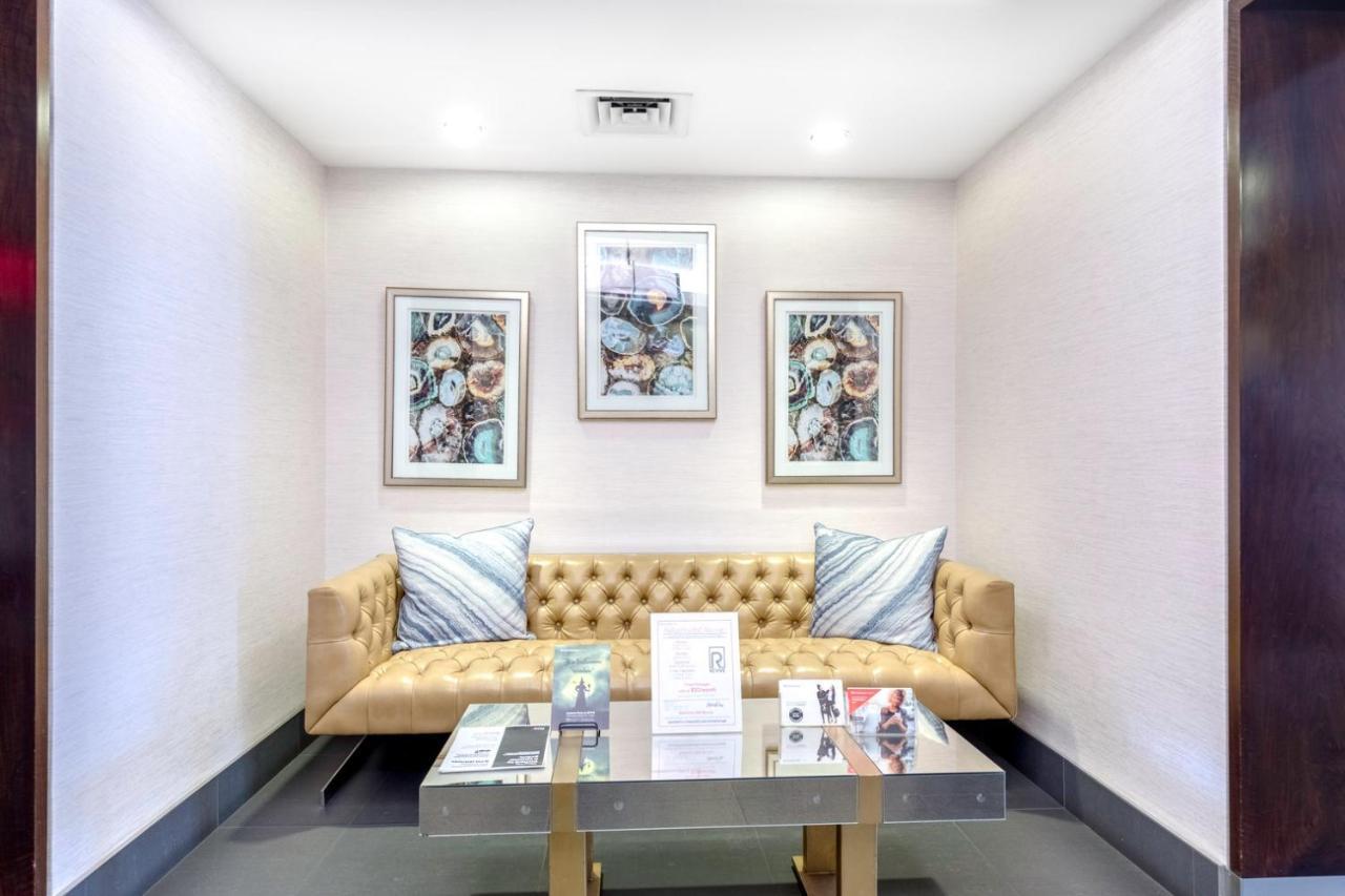 Murray Hill 1br W Elevator Gym Dm On 6 Line Nyc-624 New York