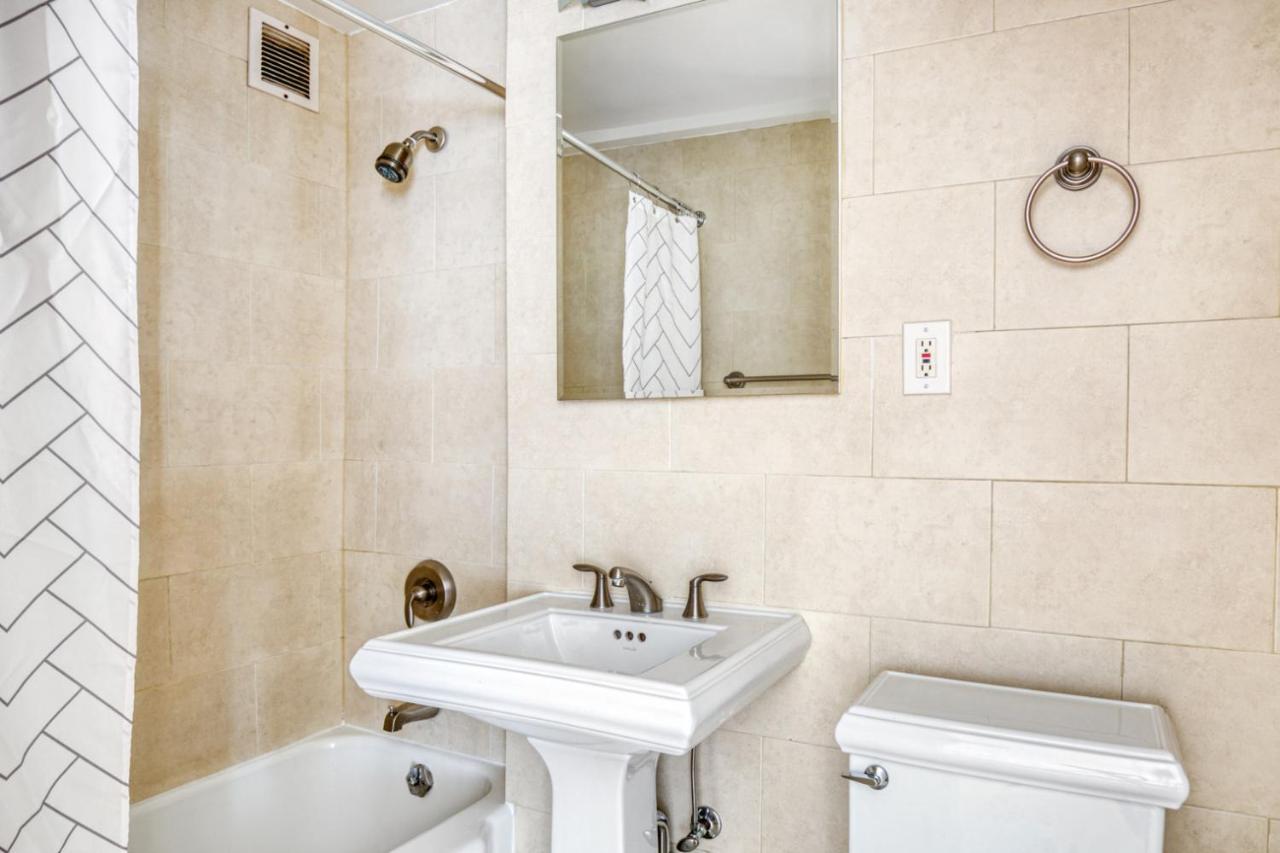 Apartment Murray Hill 1br W Elevator Gym Dm On 6 Line Nyc-624 *